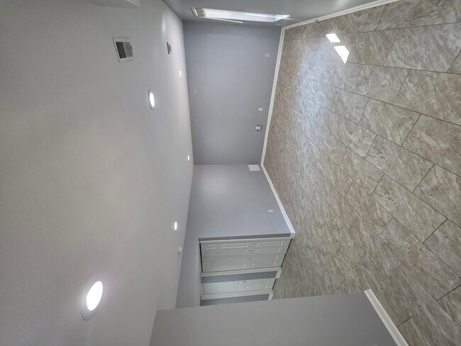 Building Photo - 406 Knollwood Ct