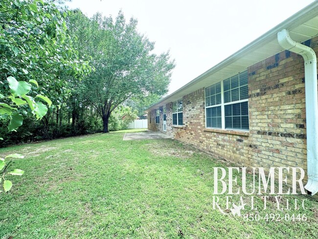 Building Photo - Updated 4bedroom 2bath Home for Rent