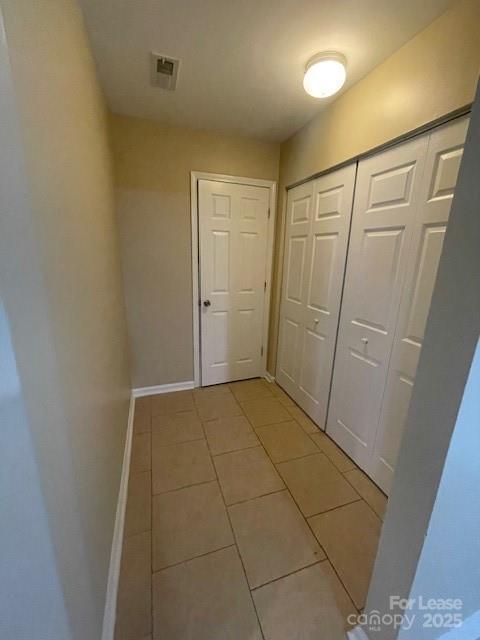 Building Photo - 1609 Crandon Dr