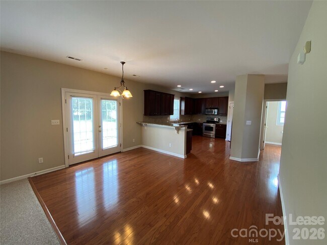 Building Photo - 13921 Daltrey Ln