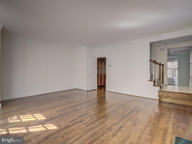 Building Photo - 4354 Westover Pl NW