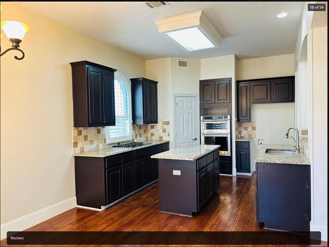 Building Photo - 8128 Grand Canyon Dr