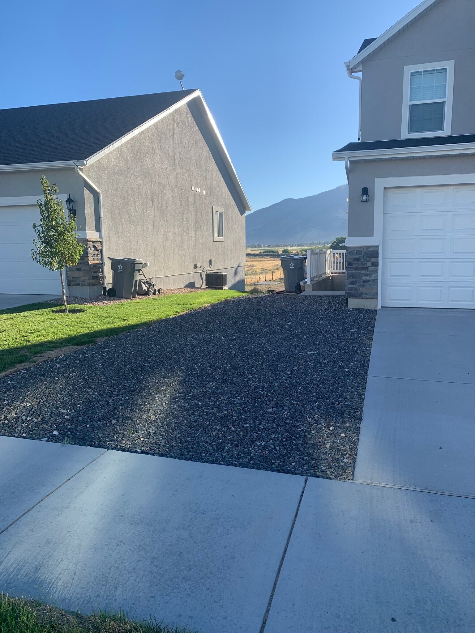 Building Photo - 343 Flagstone Dr