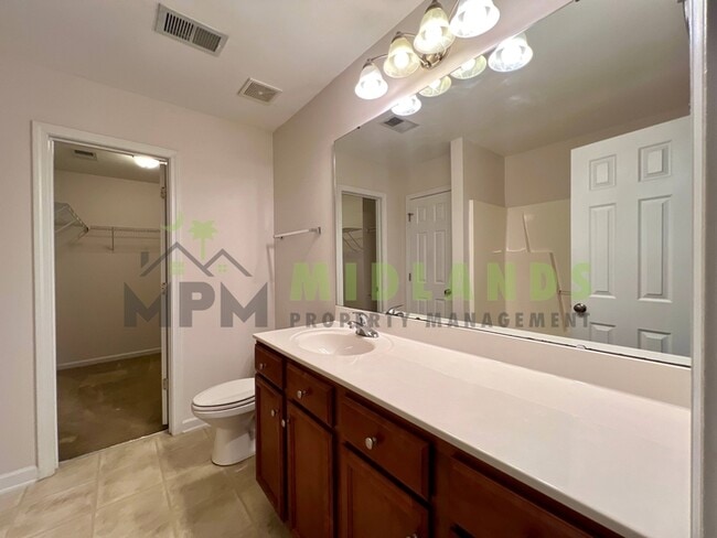 Building Photo - 407 Barnet Ct