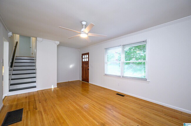 Building Photo - 1064 Sherbrooke Dr