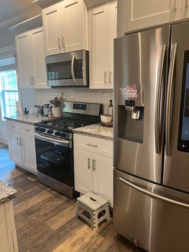 Building Photo - BEAUTIFUL HOME MINUTES FROM HARRISON BAY S...