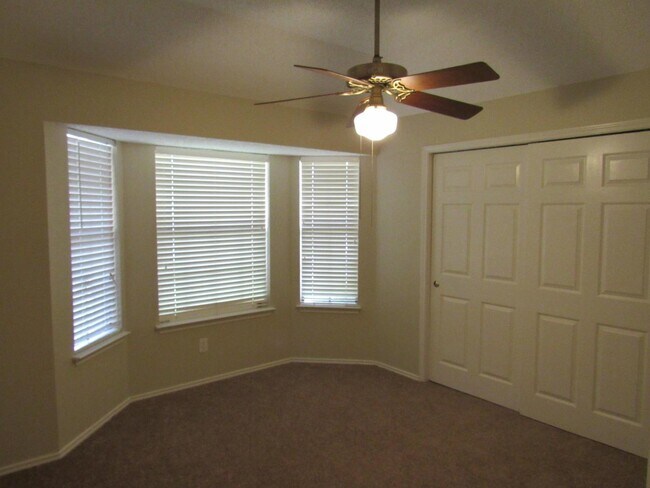 Building Photo - 21130 Malibu Colony