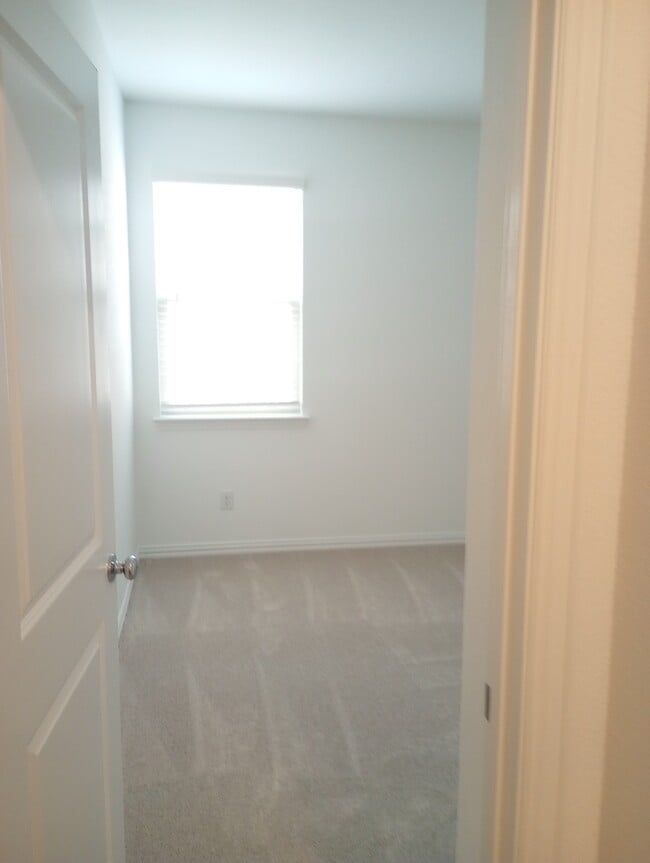Building Photo - 5119 Winterberry Dr