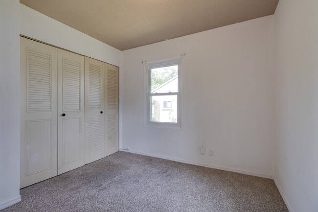 Building Photo - 2019 Miller Dr