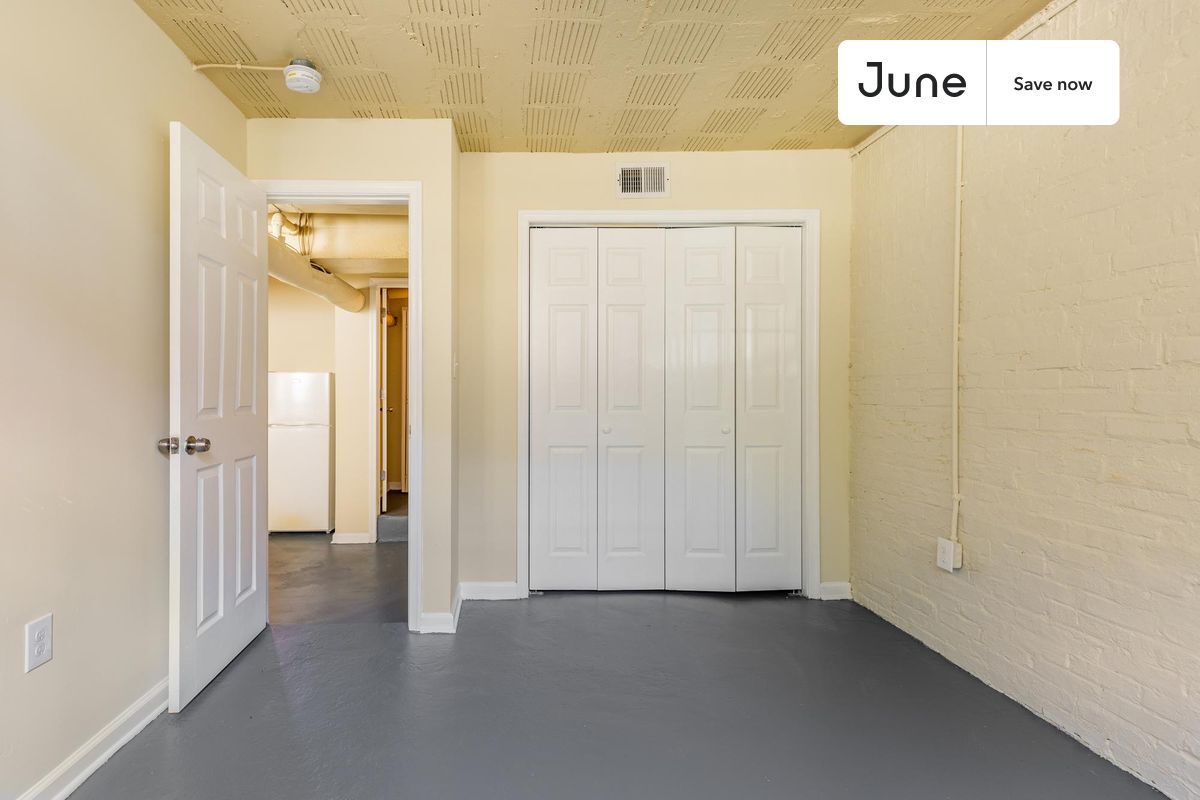 Building Photo - 1811 S Street NorthWest