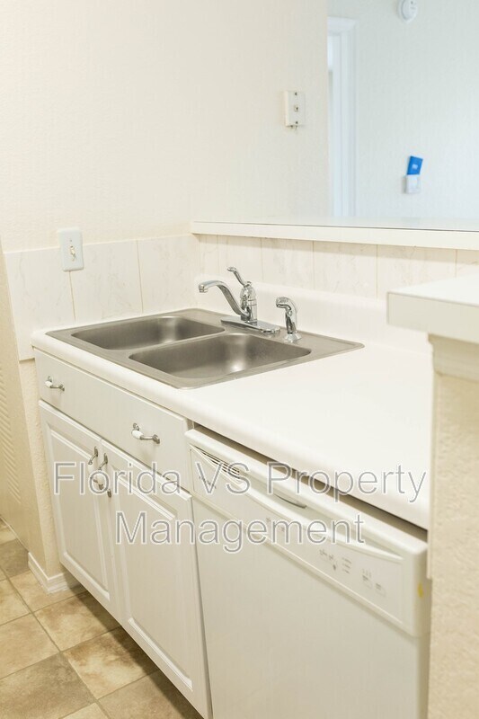 Building Photo - 2206 Antigua Pl