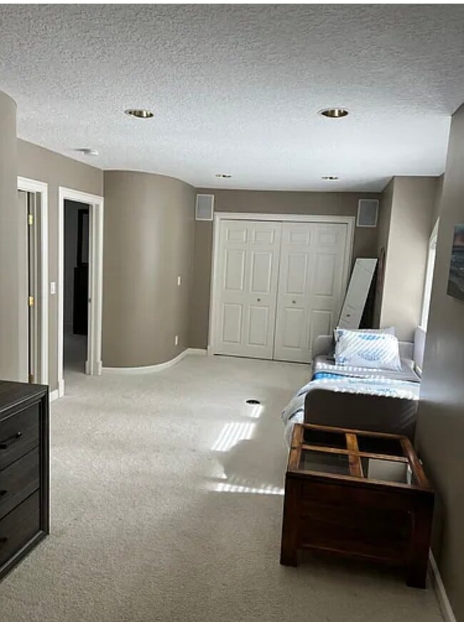 Building Photo - 8862 Bellemere Ct