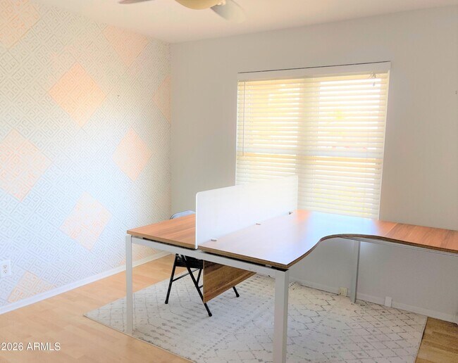 Building Photo - 3501 W Detroit St