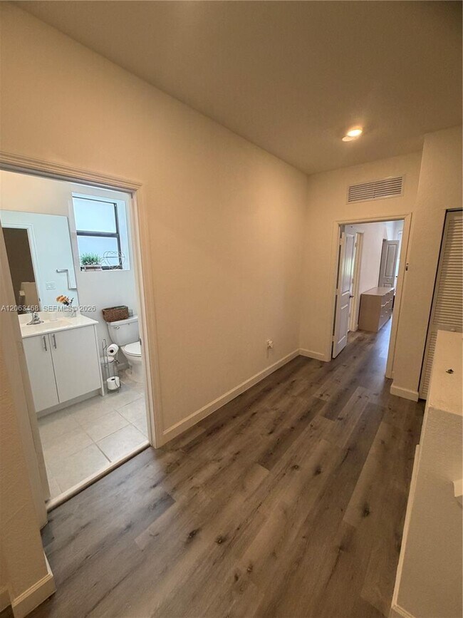 Building Photo - 12944 SW 286th Terrace