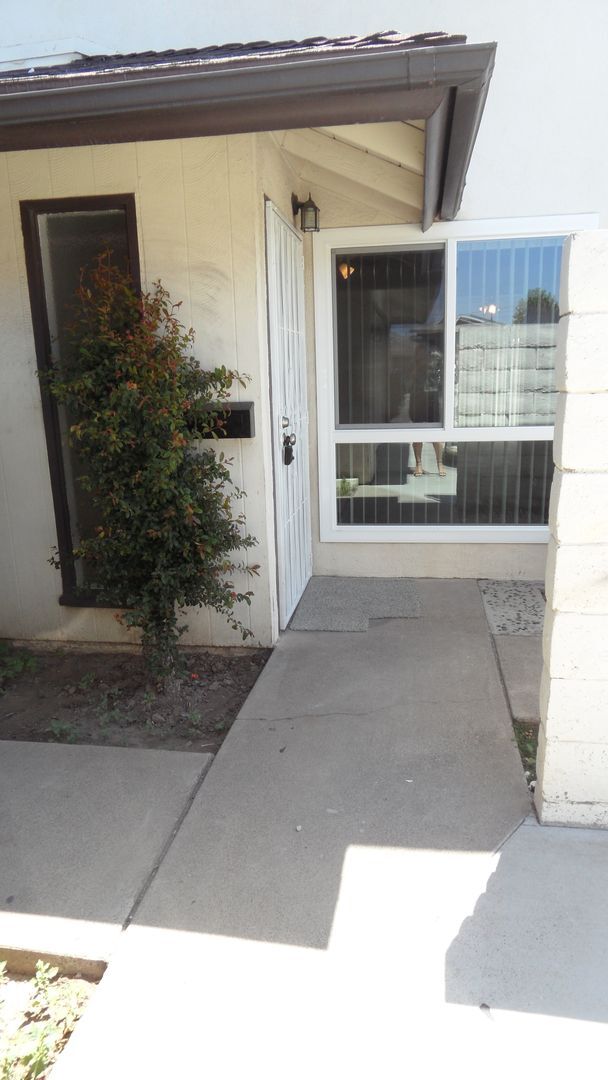 Building Photo - 1189 N Shattuck St