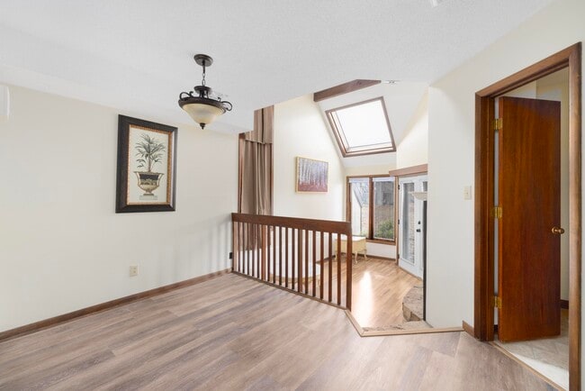 Building Photo - 115 Beechnut St