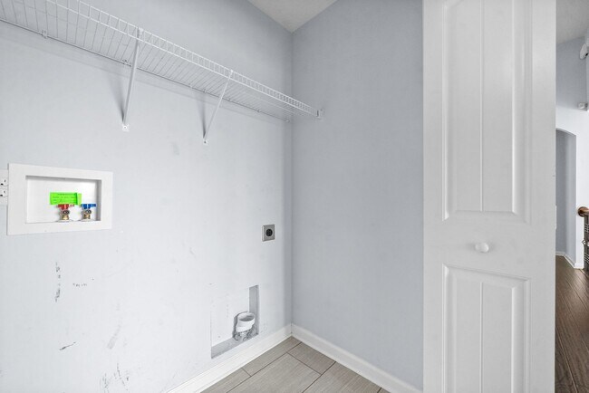 Building Photo - Pet Friendly Four Bedroom with Basement!