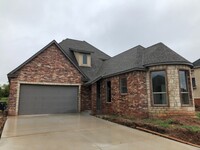 Building Photo - Stunning fully furnished 3 Bed 2.5 bath ho...