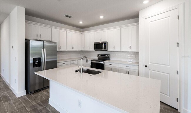 Building Photo - 6957 Honeybell Dr