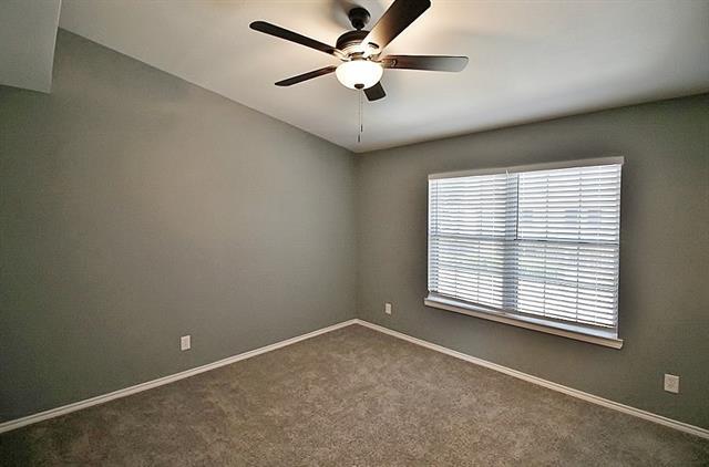 Building Photo - 921 Cedar Terrace