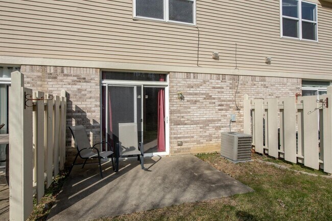 Building Photo - 4049 Spyglass Hill
