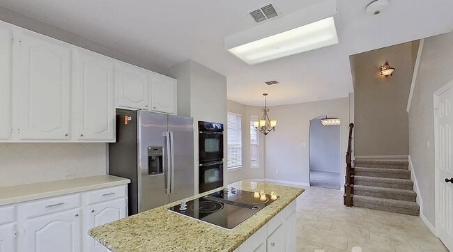 Building Photo - Charming 4-Bedroom Home with Modern Comforts & Spacious Living