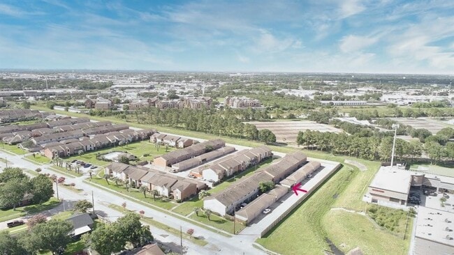 Building Photo - 11667 Sabo Rd
