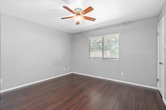 Building Photo - 7228 Aldea Dr