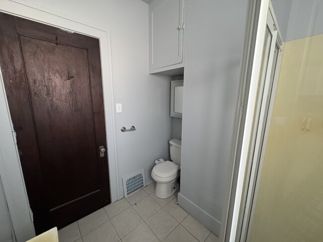 Building Photo - 24 Bremer Ave