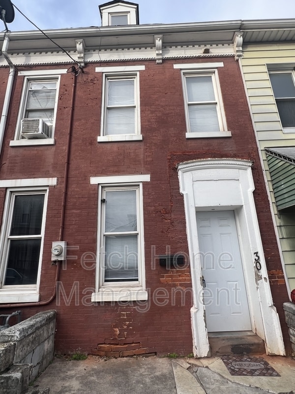 Building Photo - 30 N Franklin St