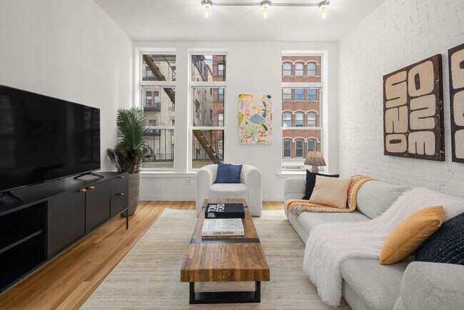 Building Photo - 69 Leonard St