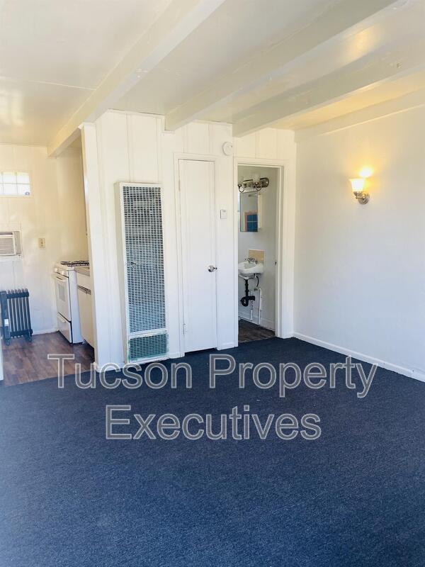 Building Photo - 3274 E Benson Hwy