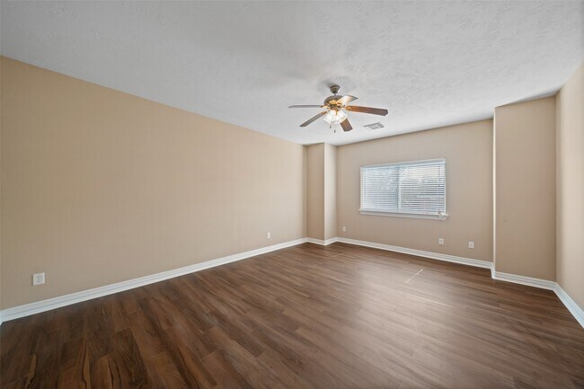 Building Photo - 23010 Prairie Lake court