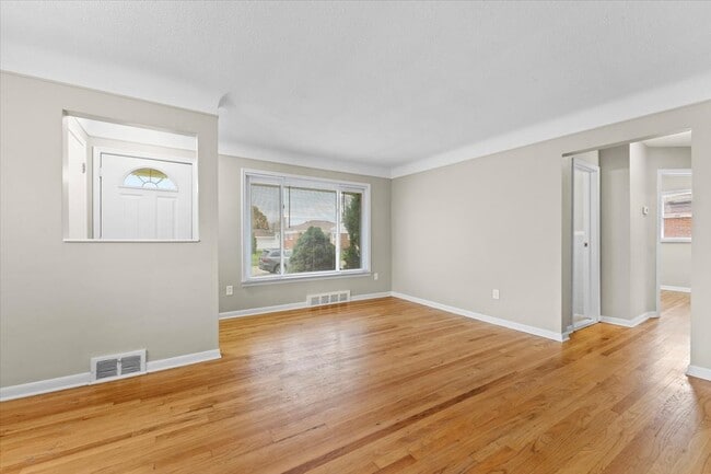 Building Photo - 3316 N Lynn Ct