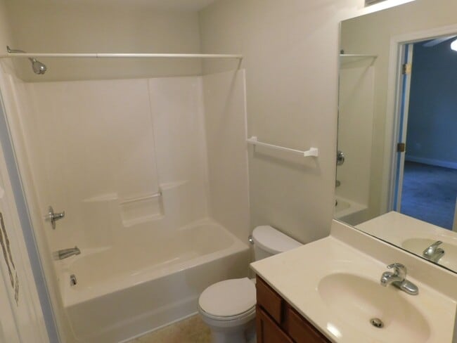 Building Photo - Nice Townhome in Havelock