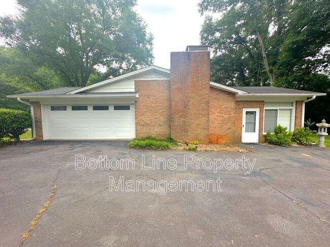 Building Photo - 9419 Brenda Ann Rd