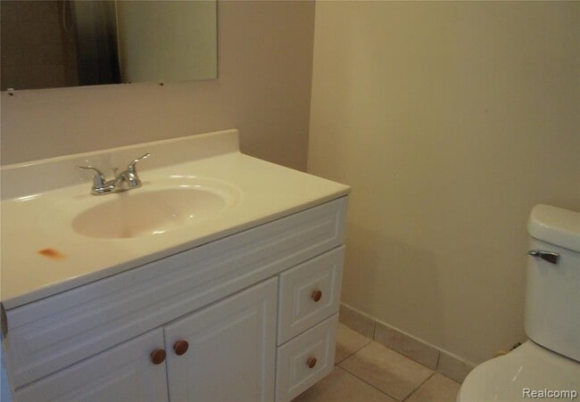 Building Photo - 37085 Brynford Dr
