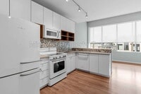 Building Photo - 4100 Lindell Blvd