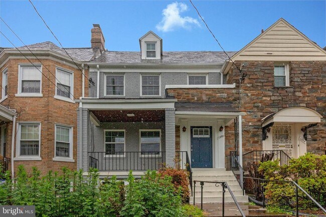 Building Photo - 1350 Sheridan St NW