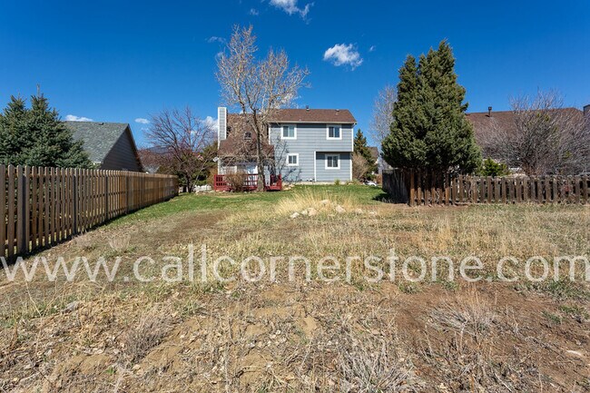 Building Photo - 940 Royal Crown Ln