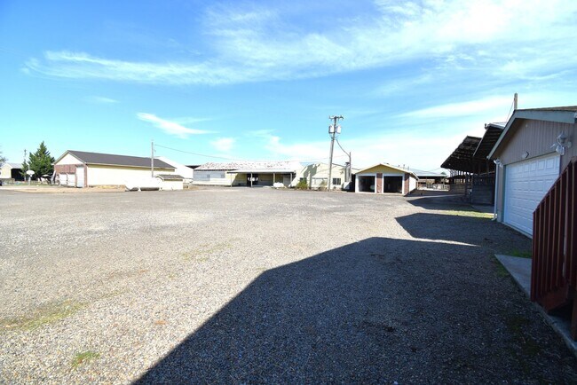 Building Photo - 35719 Engel Rd SE