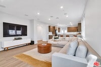 Building Photo - 515 Daniel Freeman Cir