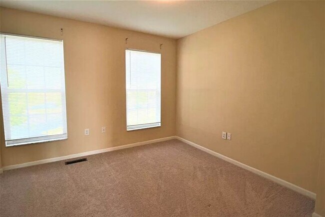 Building Photo - 5549 Bow Falls Blvd