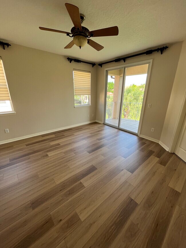 Building Photo - 8760 The Esplanade Ct