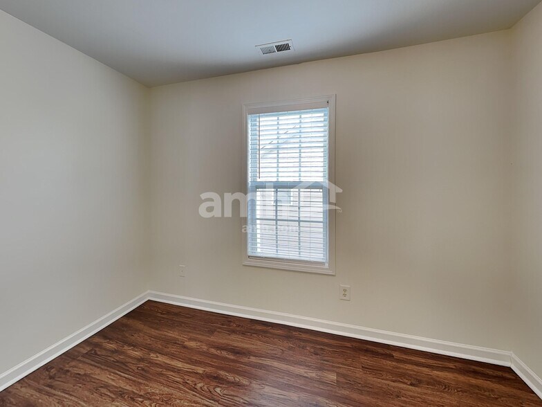 Building Photo - 12812 Walking Stick Dr