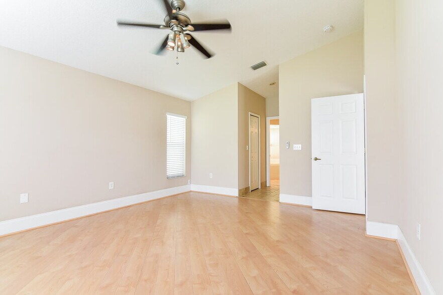 Building Photo - 5147 Pond View Ct