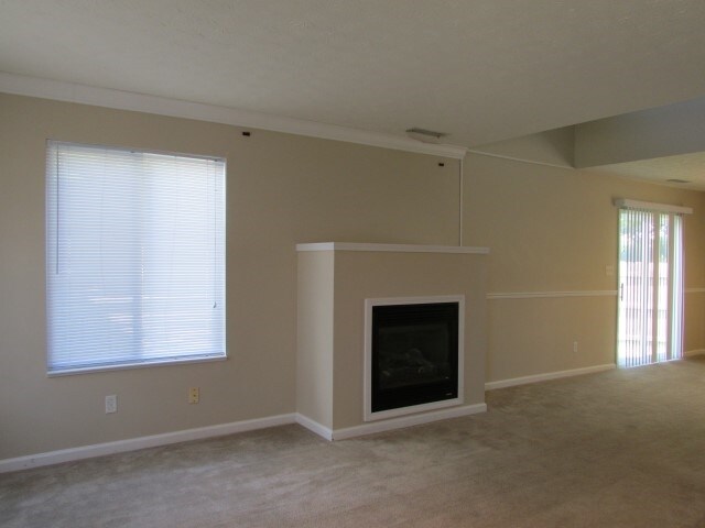Building Photo - 6658 Largo Ln