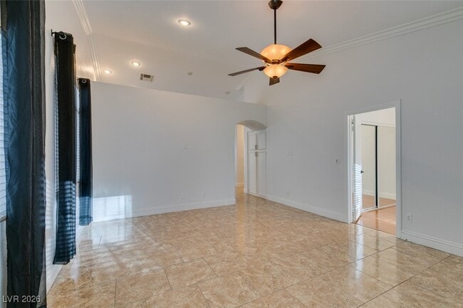 Building Photo - 669 Pacific Cascades Dr