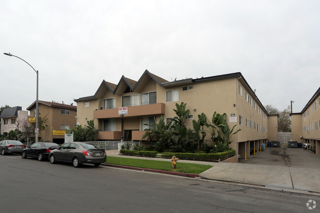 Building Photo - Point View Apartments