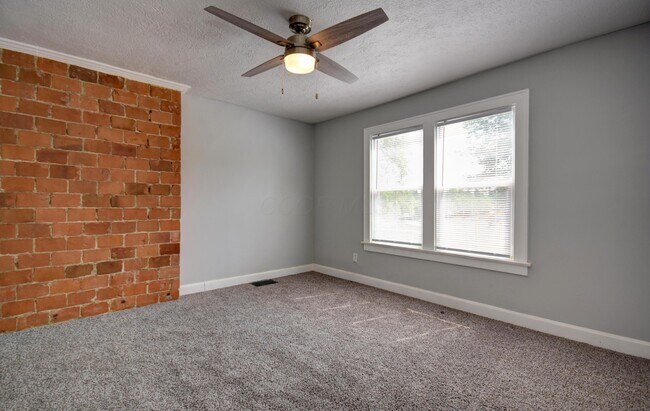 Building Photo - 719 Fairwood Ave